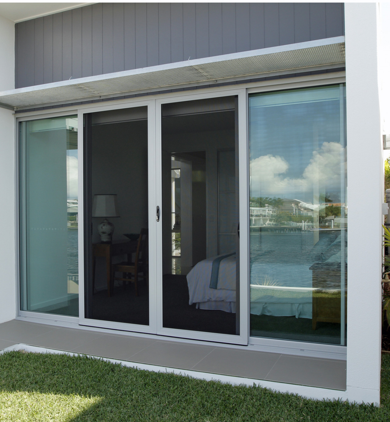 Cropped Clearguard Sliding door v2