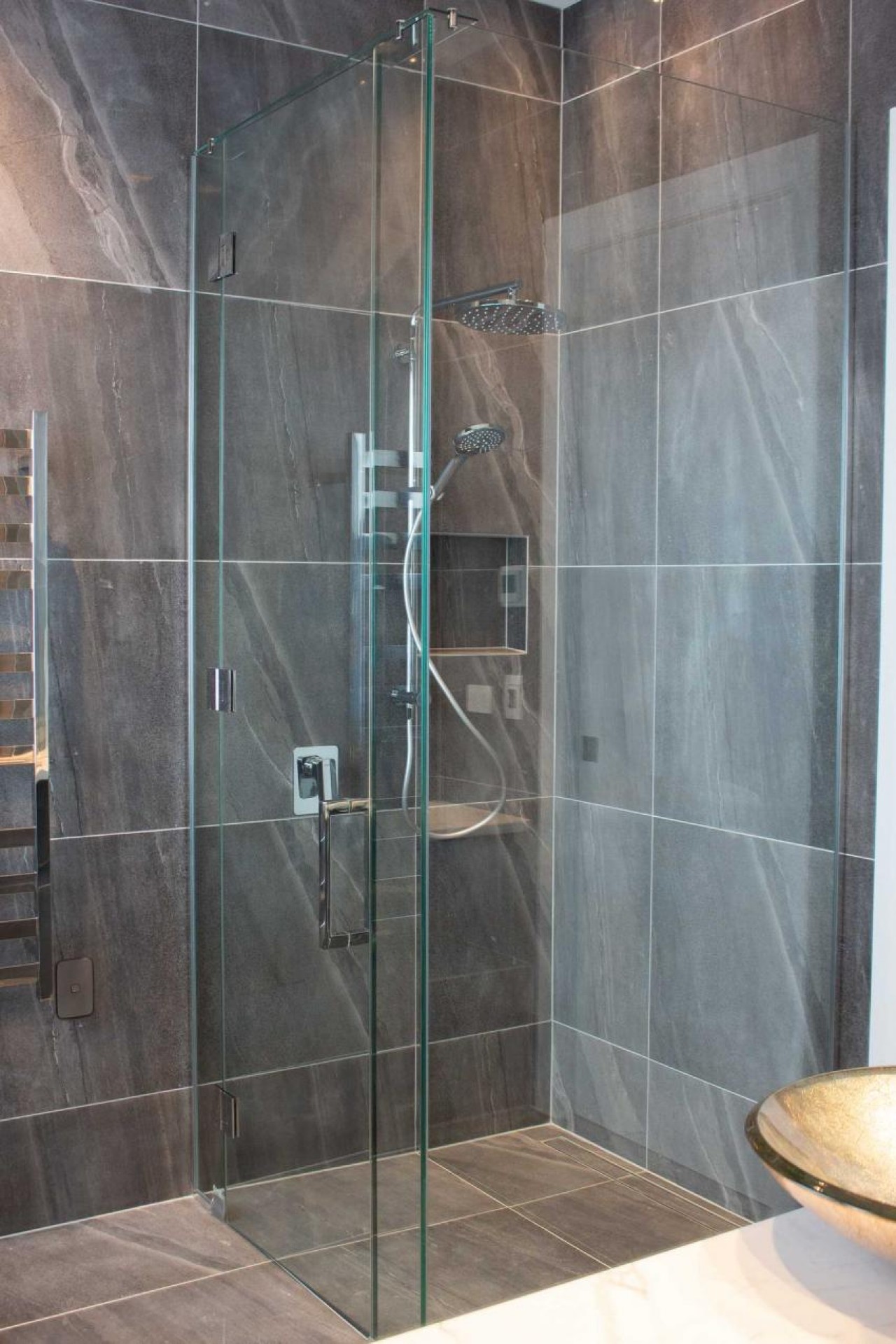 SetWidth850 HomePlus Frameless Glass Shower Enclosed with Hinged Door 